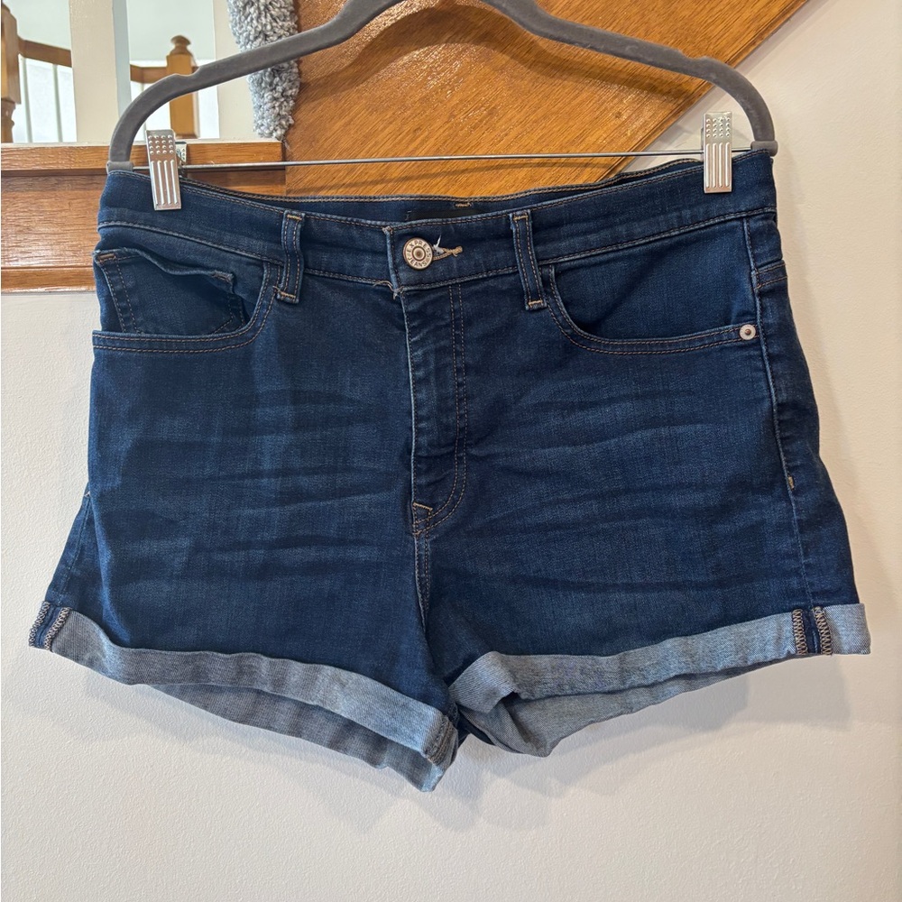Express Women's Denim Shorts w Rolled Hem - size 12